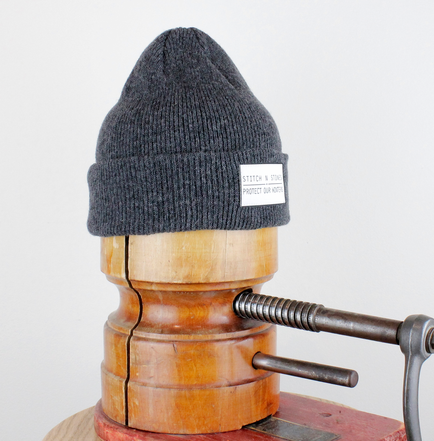 Protect Our Winters Beanie grey