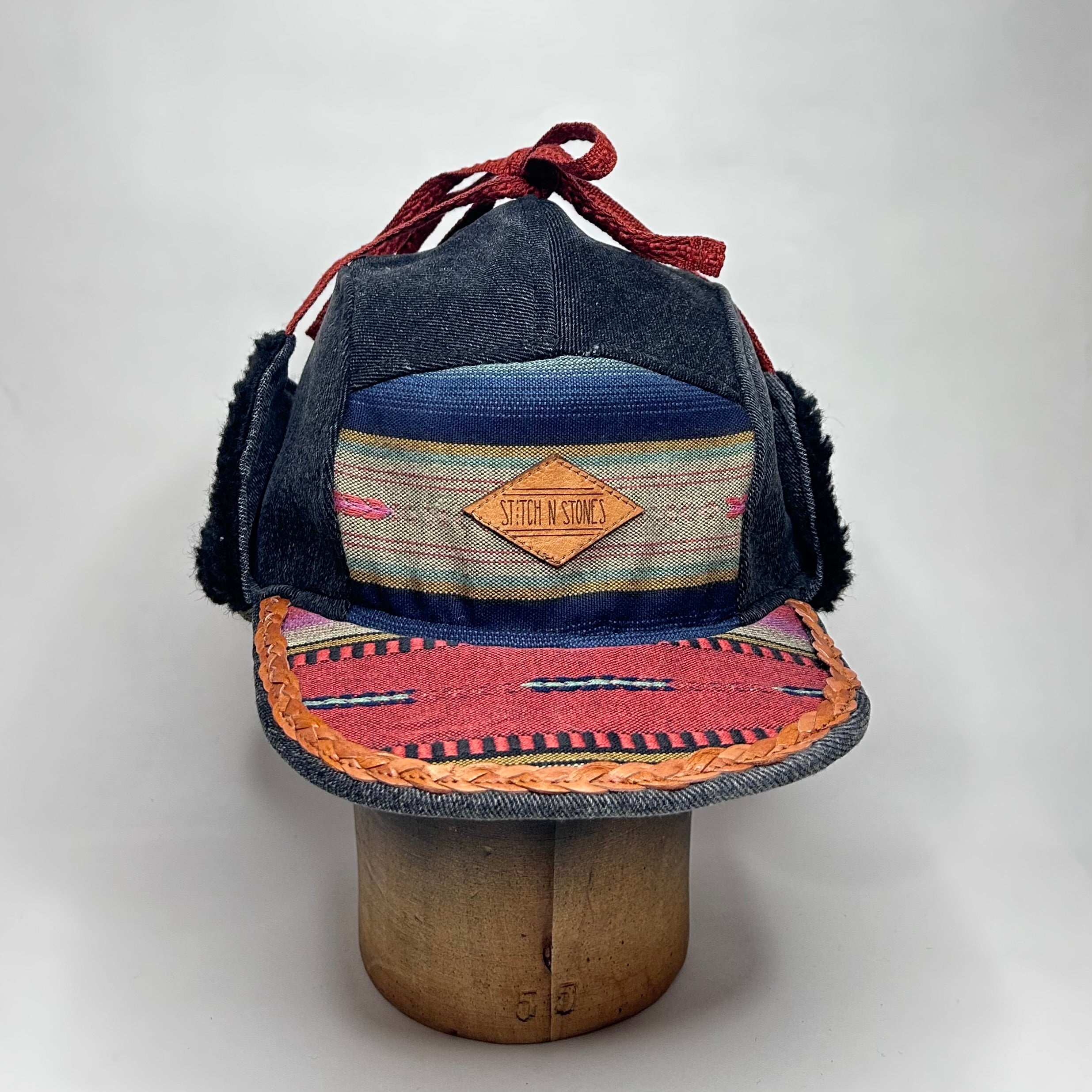 Vinterkeps 58-59cm - svart jeans, mönstrat