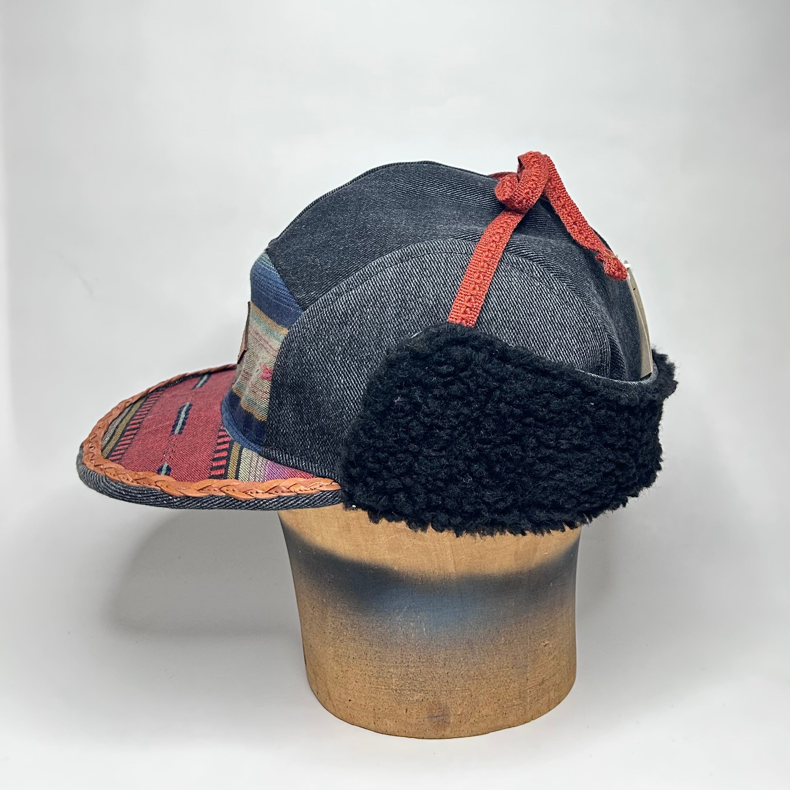 Vinterkeps 58-59cm - svart jeans, mönstrat