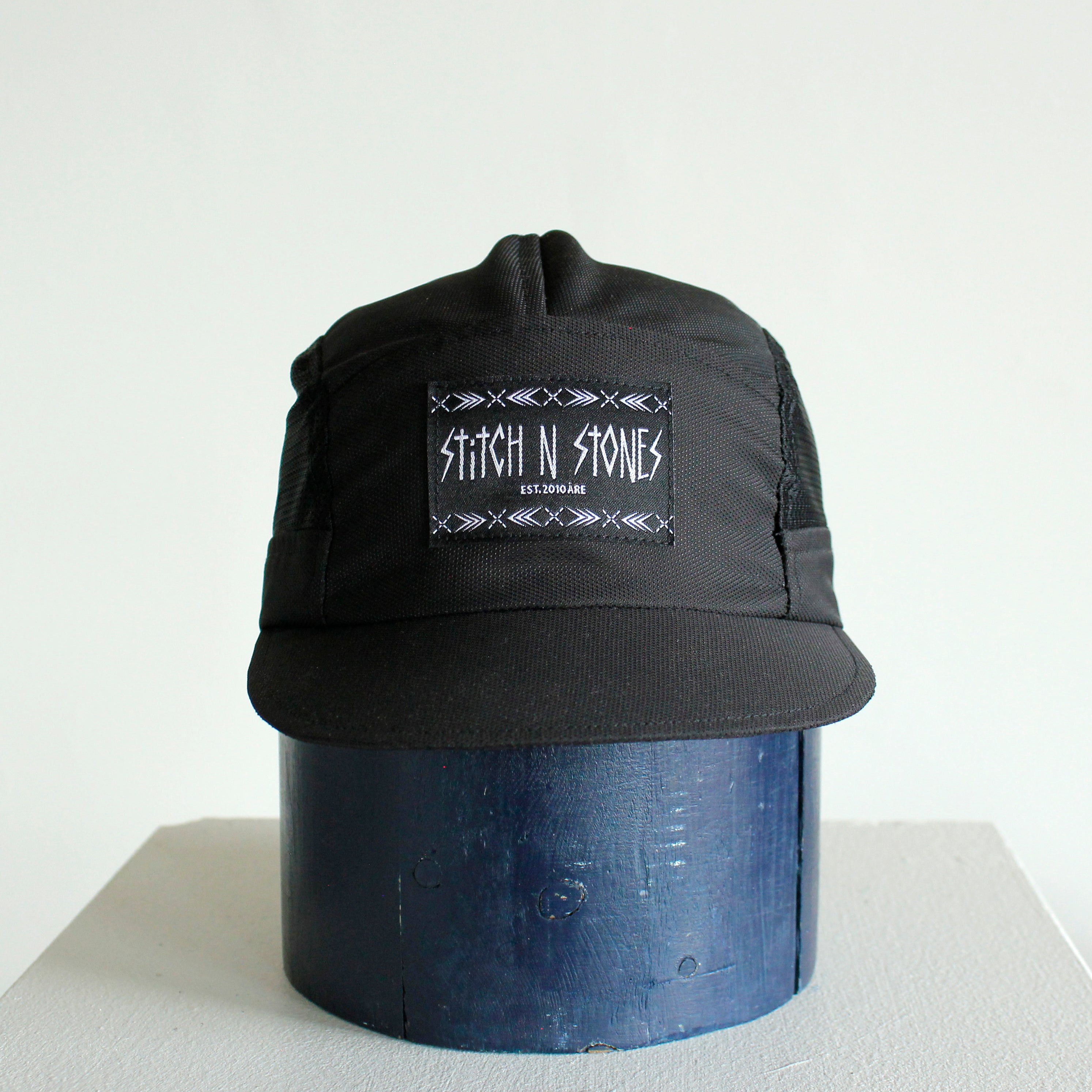 All Mtn Cap Black, big patch