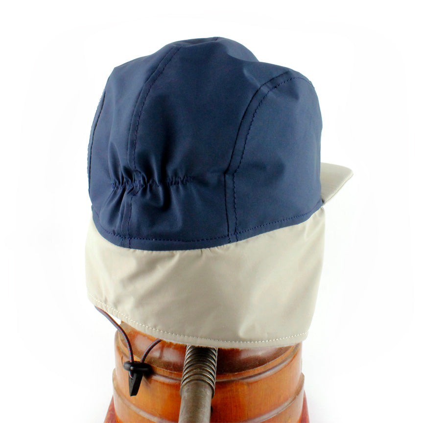 Winter cap navyblue beige, beige fleece