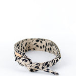 Scarf Leopard