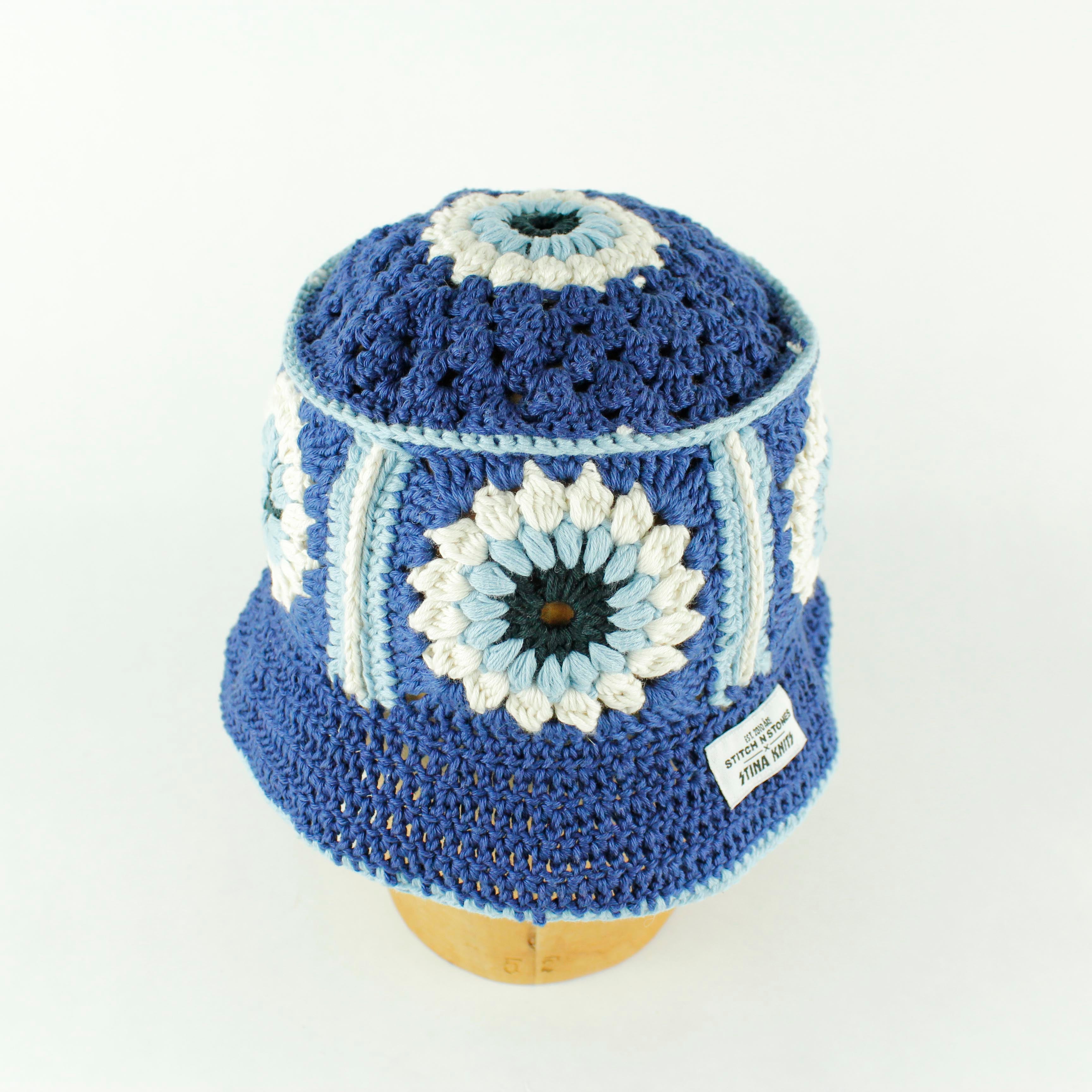 Blue flower crochet bucket hat by Stina Knits